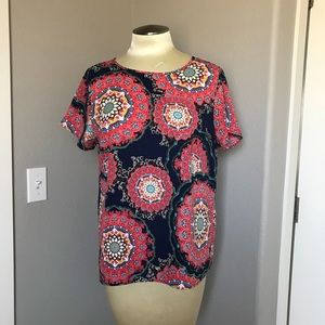 Boutique top, size Large